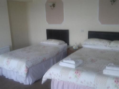 Highlander Hotel Скарбъро Екстериор снимка